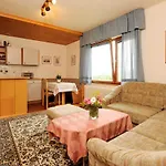 Gaestezimmer Weiss Appartement